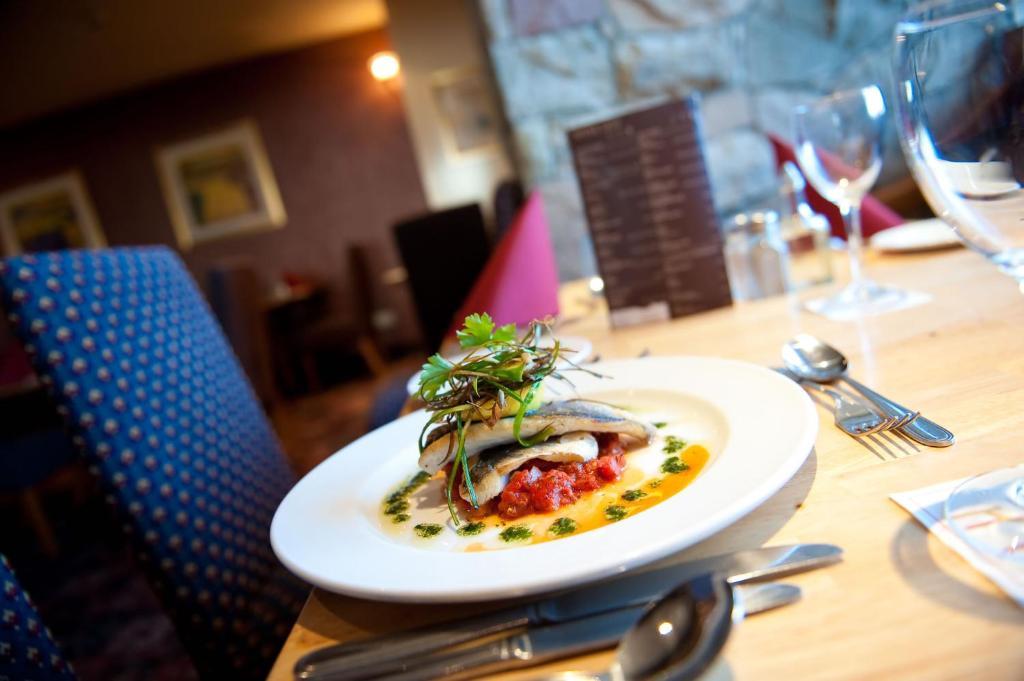 Strangford Arms Hotel Ньютаунардс Екстер'єр фото