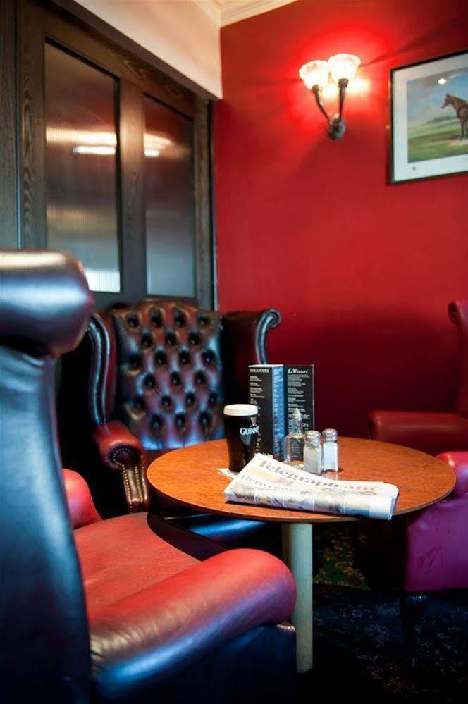 Strangford Arms Hotel Ньютаунардс Екстер'єр фото